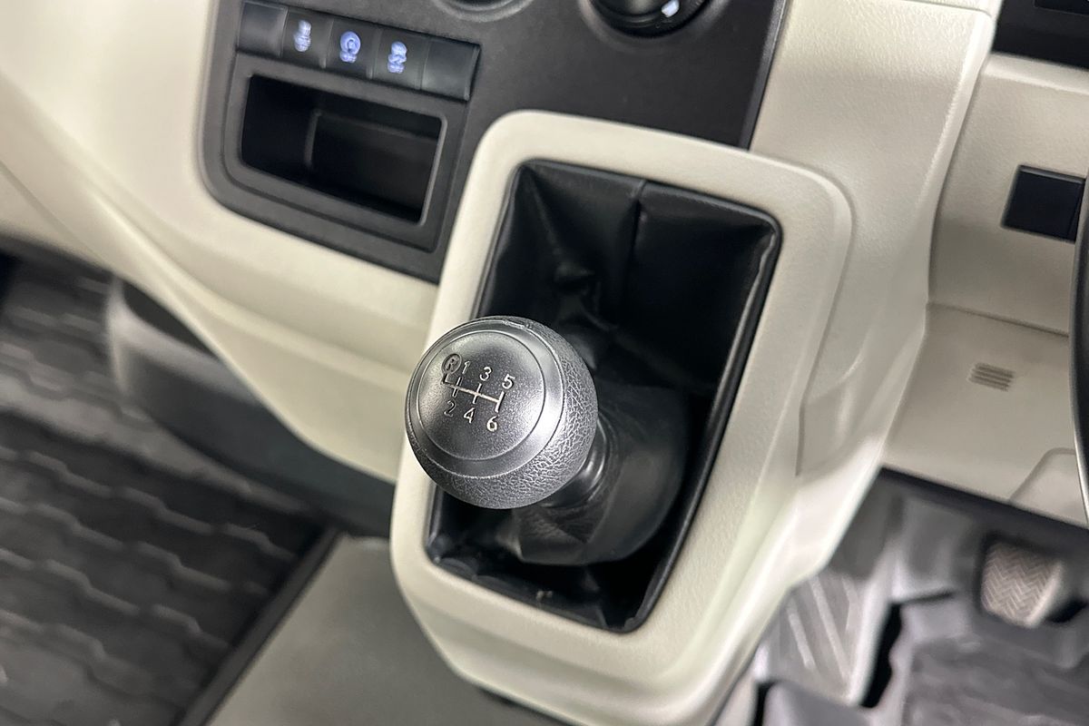 2019 Toyota HIACE LWB GDH300R LWB