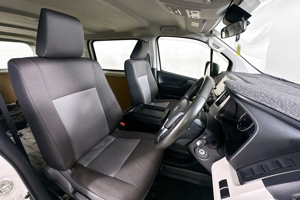 2023 Toyota HIACE LWB GDH300R LWB
