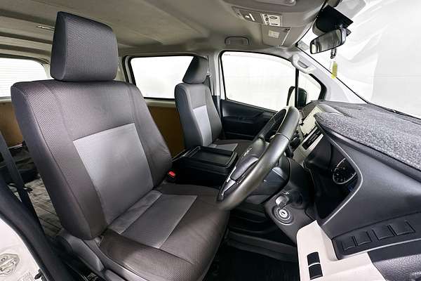 2023 Toyota HIACE LWB GDH300R LWB