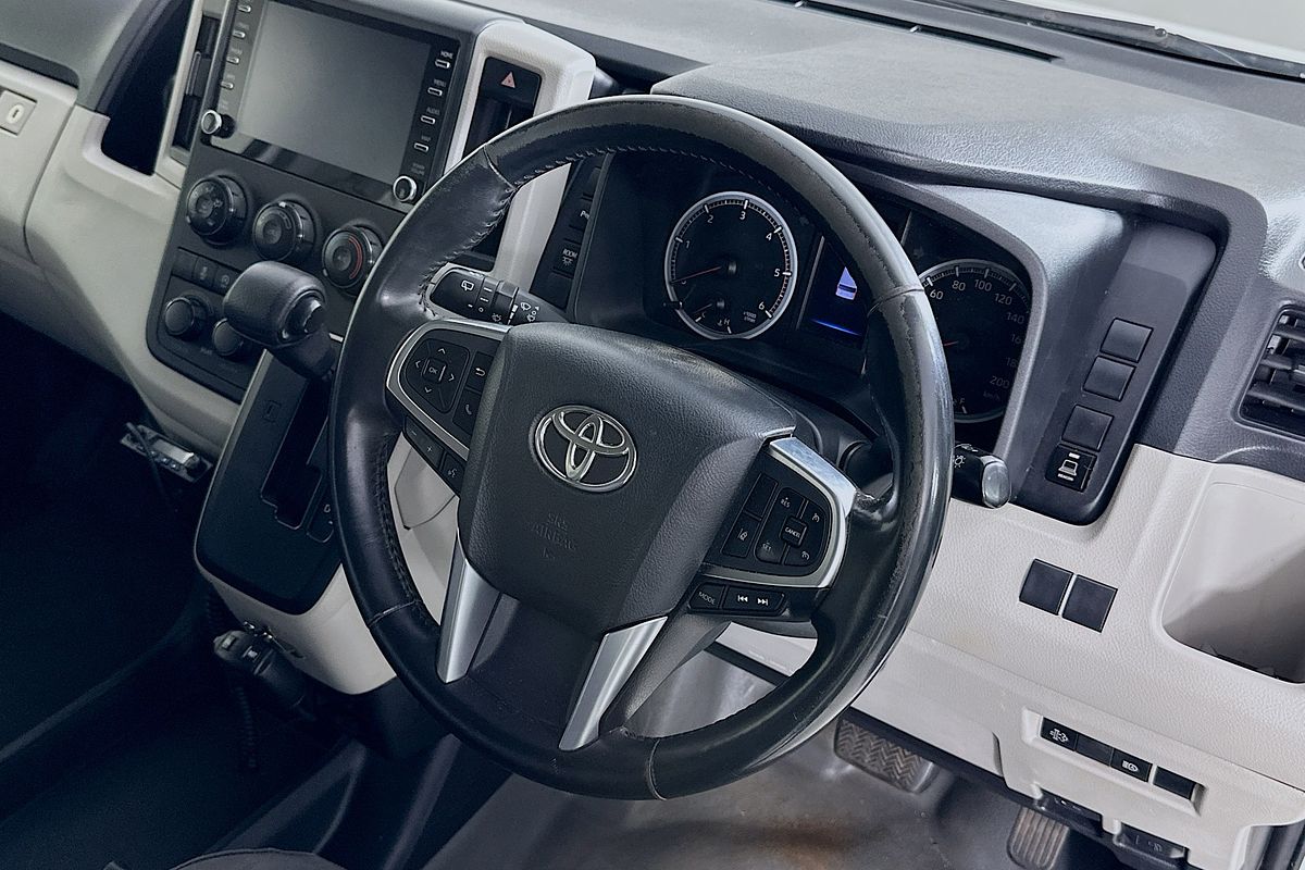 2020 Toyota Hiace COMMUTER (12 SEATS) GDH322R