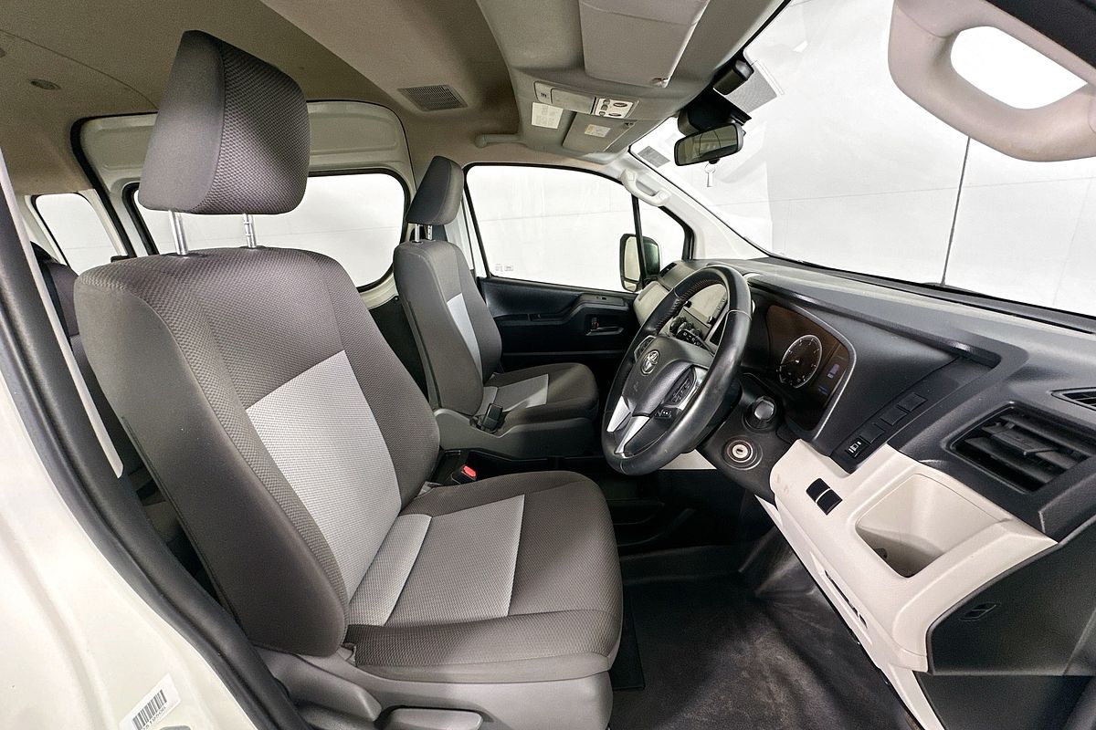 2021 Toyota Hiace SLWB COMMUTER (12 SEATS) GDH322R