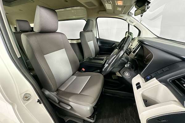 2021 Toyota Hiace SLWB COMMUTER (12 SEATS) GDH322R