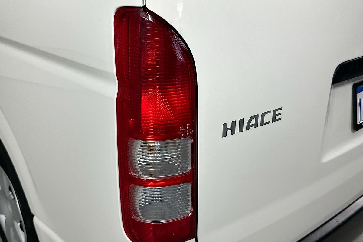 2018 Toyota Hiace COMMUTER (12 SEATS) KDH223R MY16