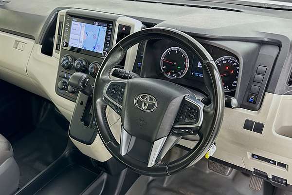 2021 Toyota Hiace Commuter GDH322R