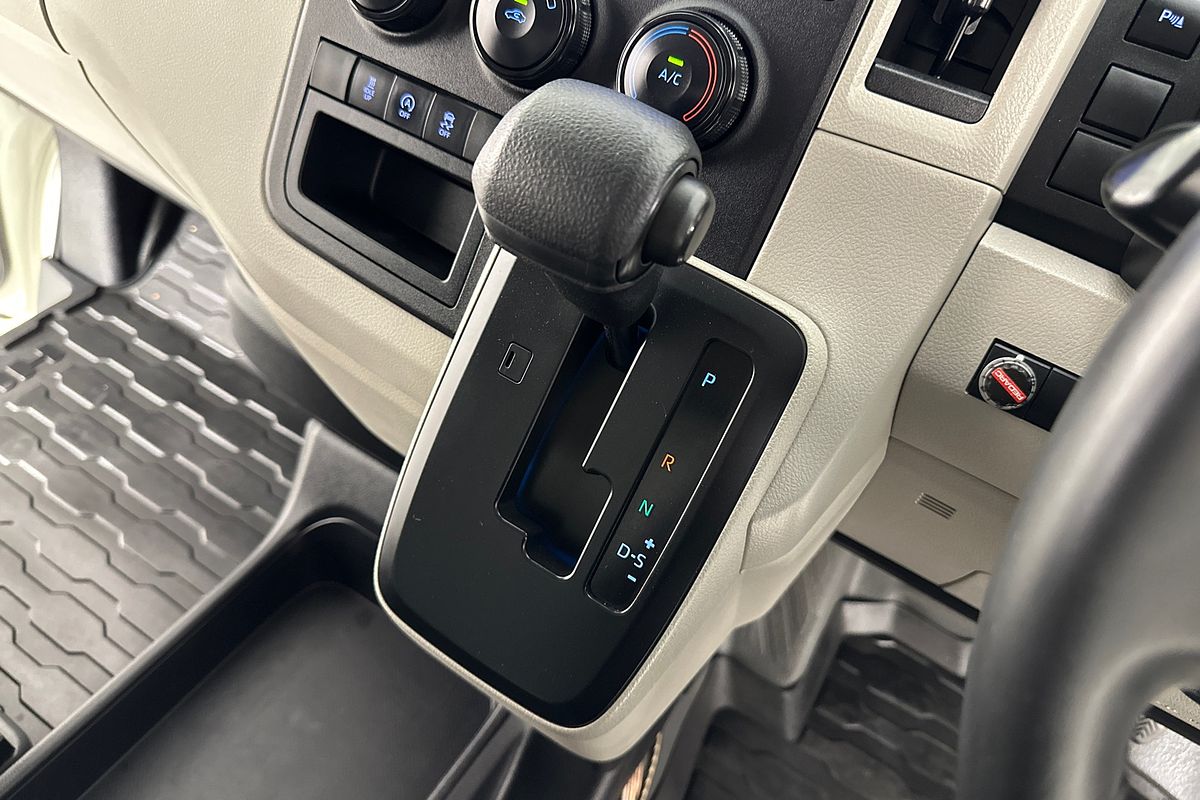 2020 Toyota HIACE LWB GDH300R LWB
