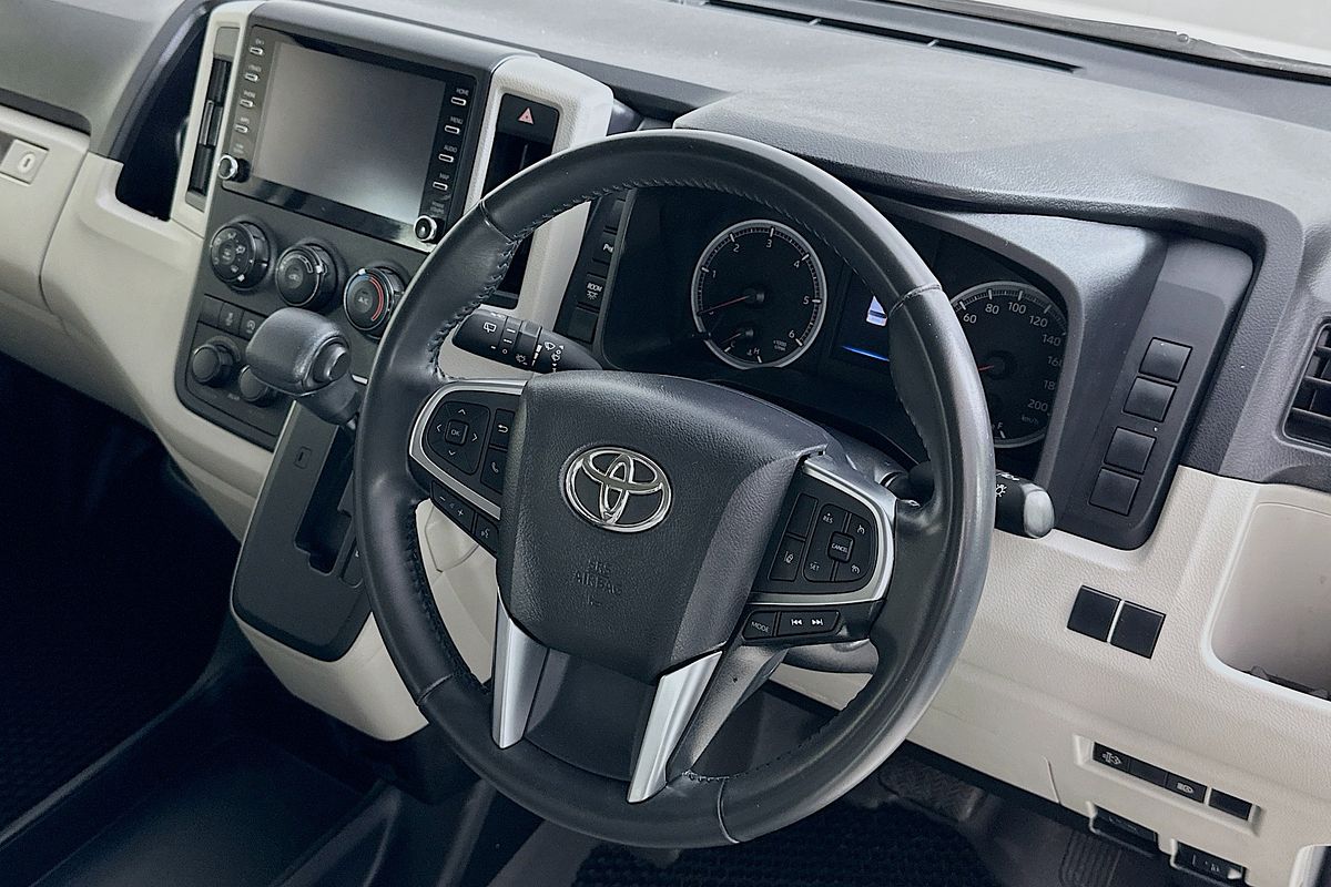 2021 Toyota HIACE SLWB COMMUTER (12 SEATS) GDH322R