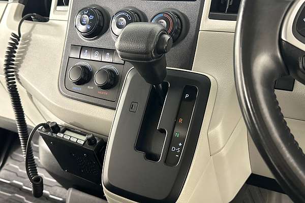 2022 Toyota Hiace SLWB COMMUTER (12 SEATS) GDH322R