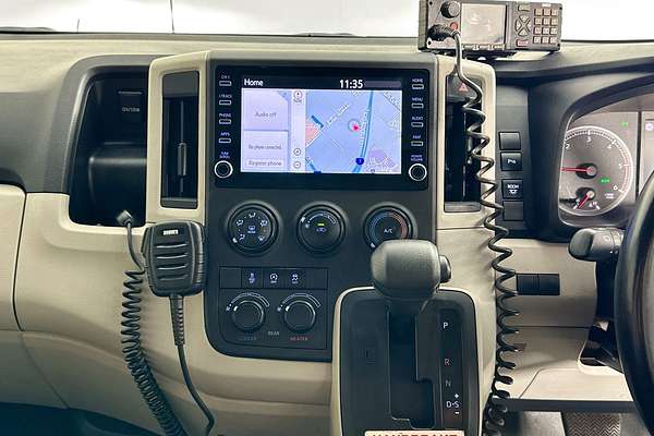 2021 Toyota Hiace SLWB COMMUTER (12 SEATS) GDH322R