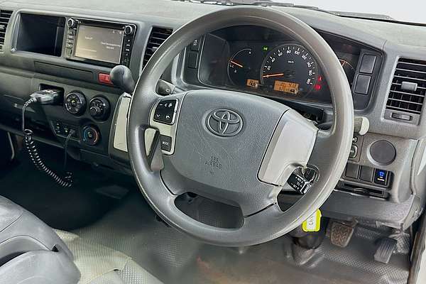 2018 Toyota Hiace Commuter KDH223R
