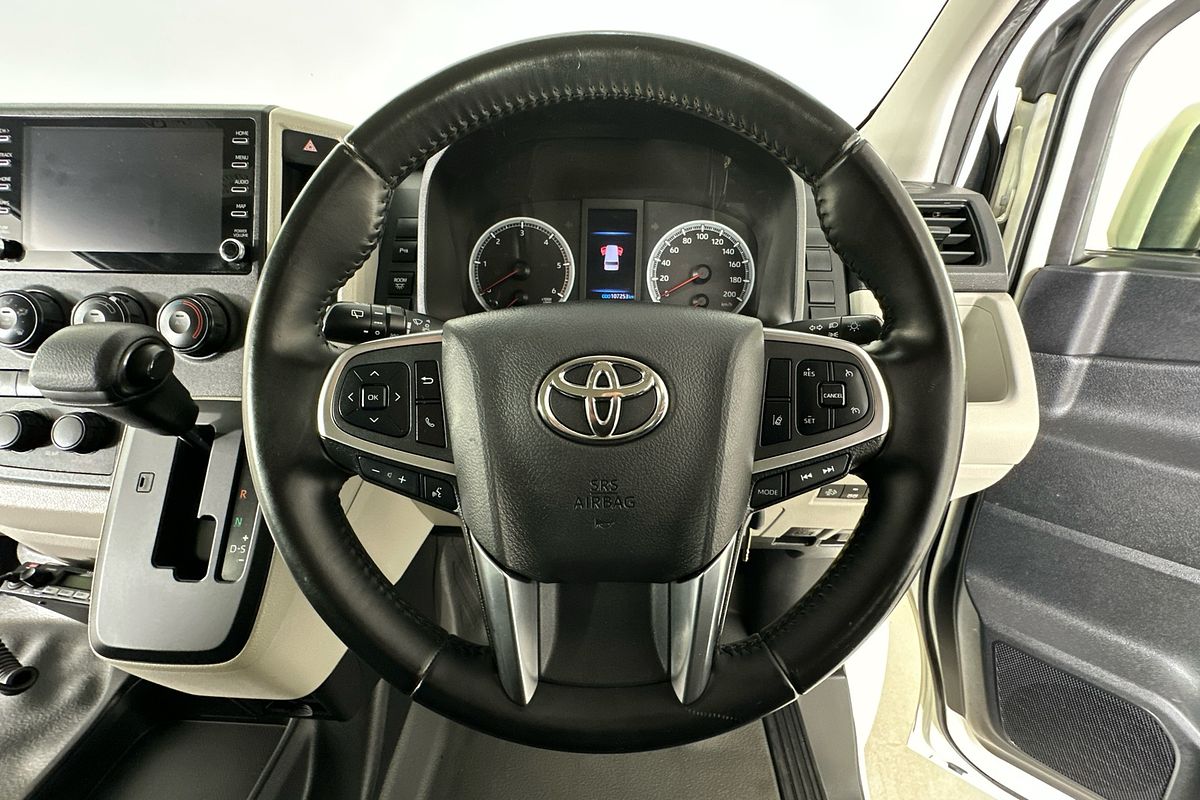 2021 Toyota HIACE SLWB COMMUTER (12 SEATS) GDH322R