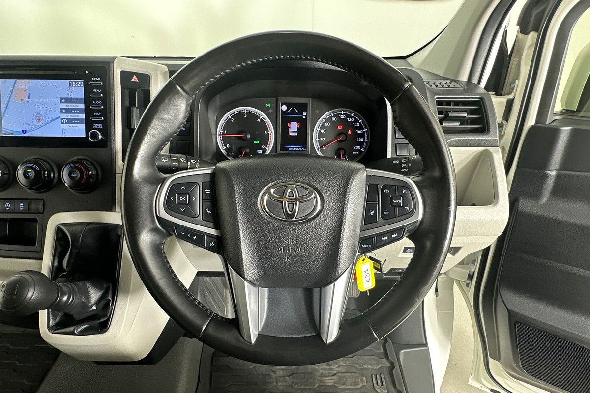 2019 Toyota HIACE LWB GDH300R LWB