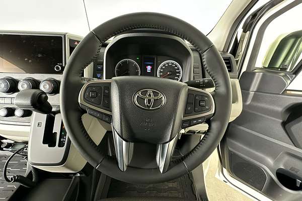 2025 Toyota Hiace SLWB COMMUTER (12 SEATS) GDH322R