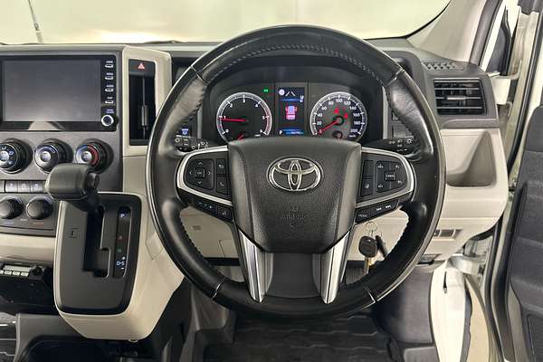 2022 Toyota Hiace SLWB COMMUTER (12 SEATS) GDH322R