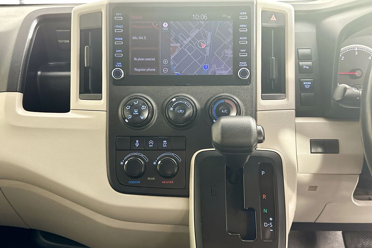 2022 Toyota Hiace SLWB COMMUTER (12 SEATS) GDH322R