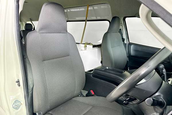 2017 Toyota Hiace COMMUTER (12 SEATS) KDH223R MY16