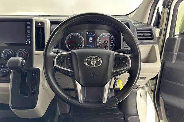 2023 Toyota Hiace SLWB COMMUTER (12 SEATS) GDH322R