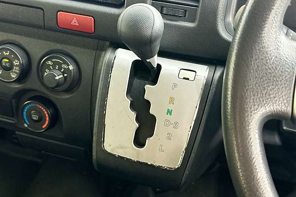 2018 Toyota HIACE COMMUTER KDH223R MY16 ELWB High Roof