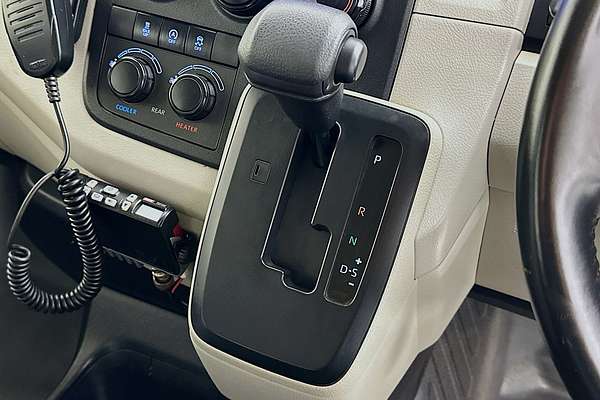 2021 Toyota Hiace SLWB COMMUTER (12 SEATS) GDH322R
