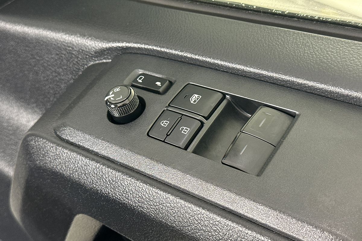 2022 Toyota Hiace SLWB COMMUTER (12 SEATS) GDH322R