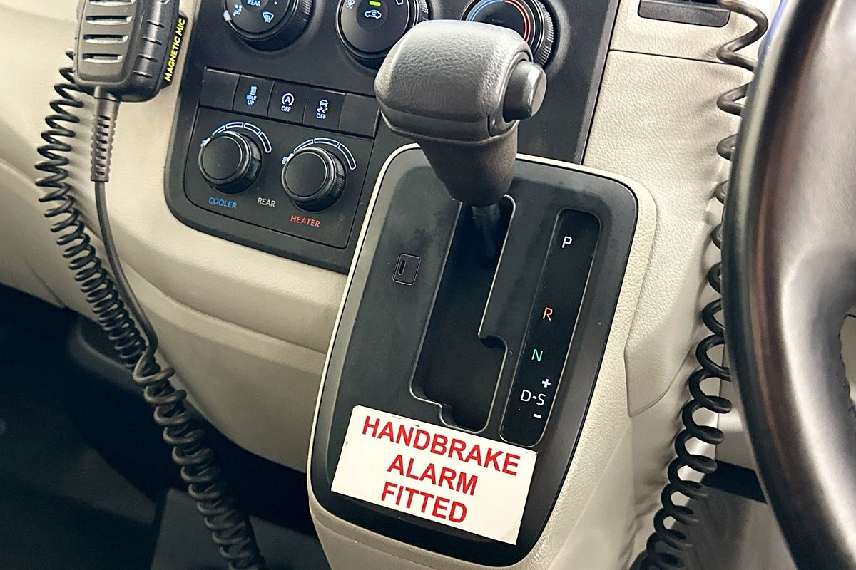 2021 Toyota Hiace SLWB COMMUTER (12 SEATS) GDH322R