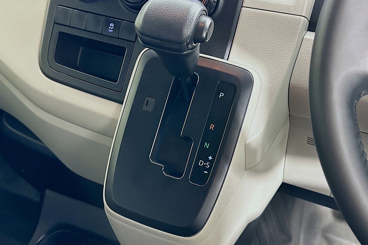 2020 Toyota HIACE LWB GRH300R LWB