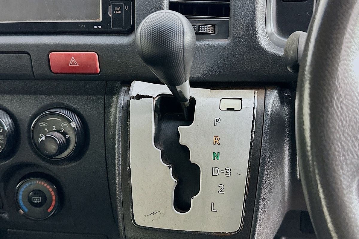 2018 Toyota Hiace Commuter KDH223R