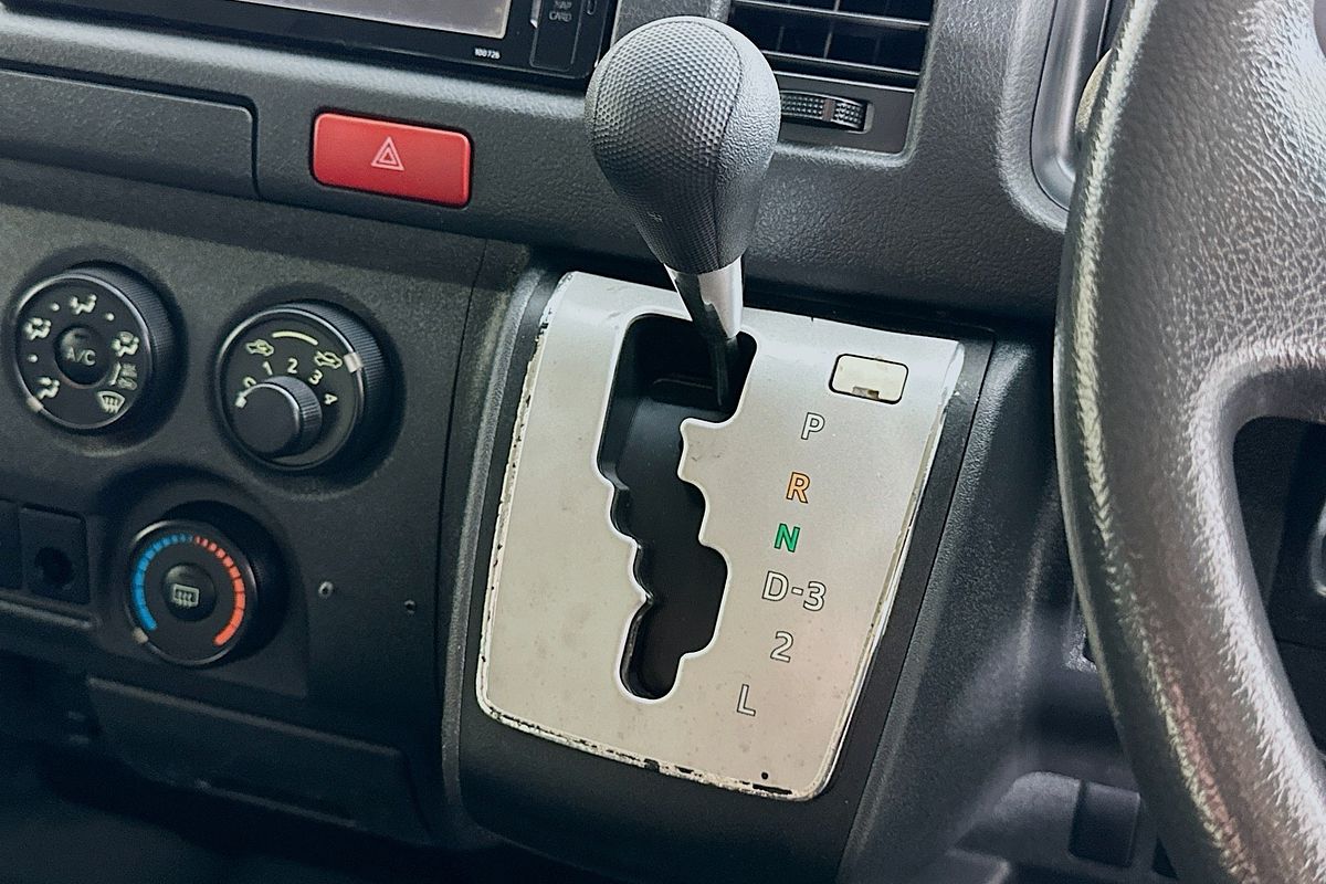 2018 Toyota HIACE COMMUTER (12 SEATS) KDH223R MY16