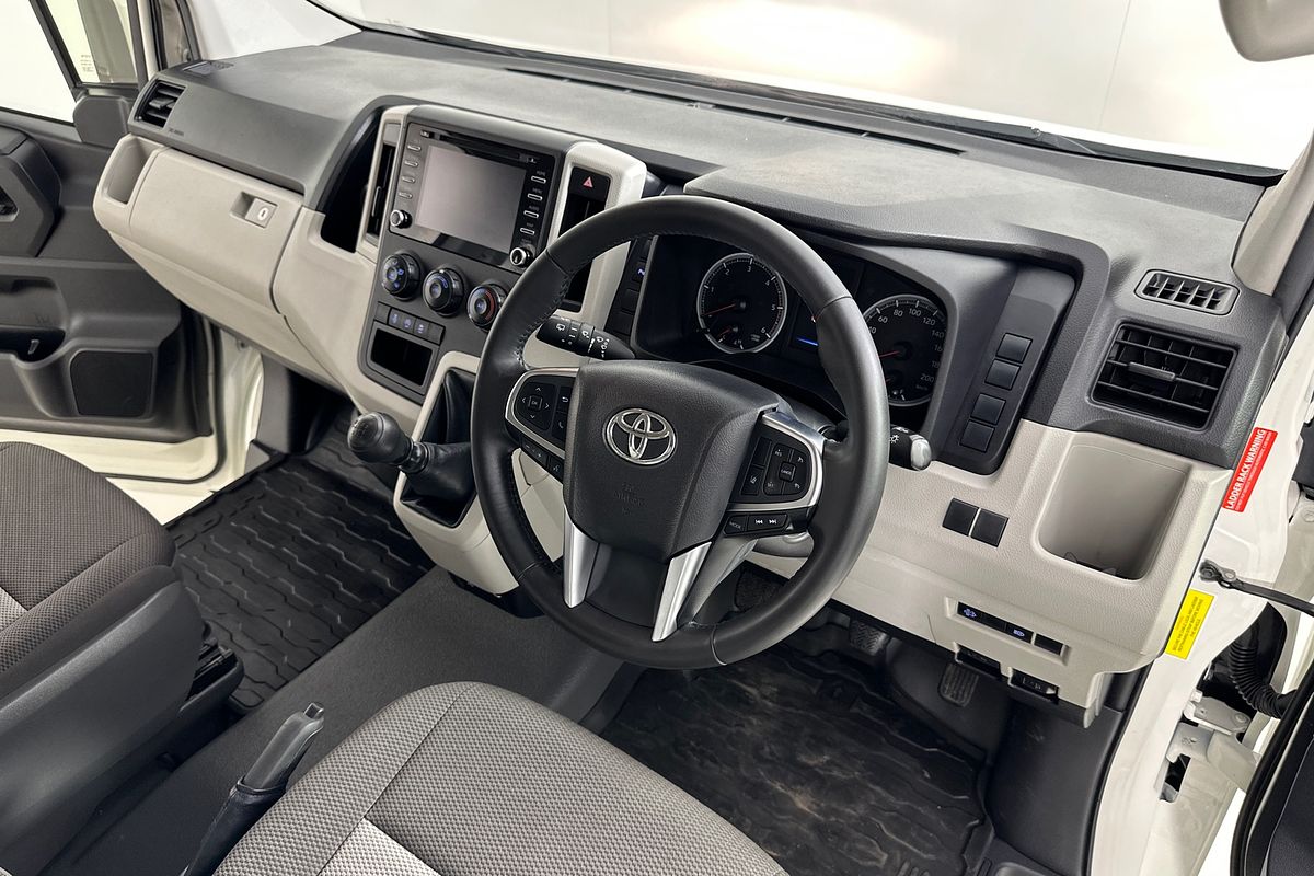 2019 Toyota HIACE LWB GDH300R REAR WHEEL DRIVE LWB
