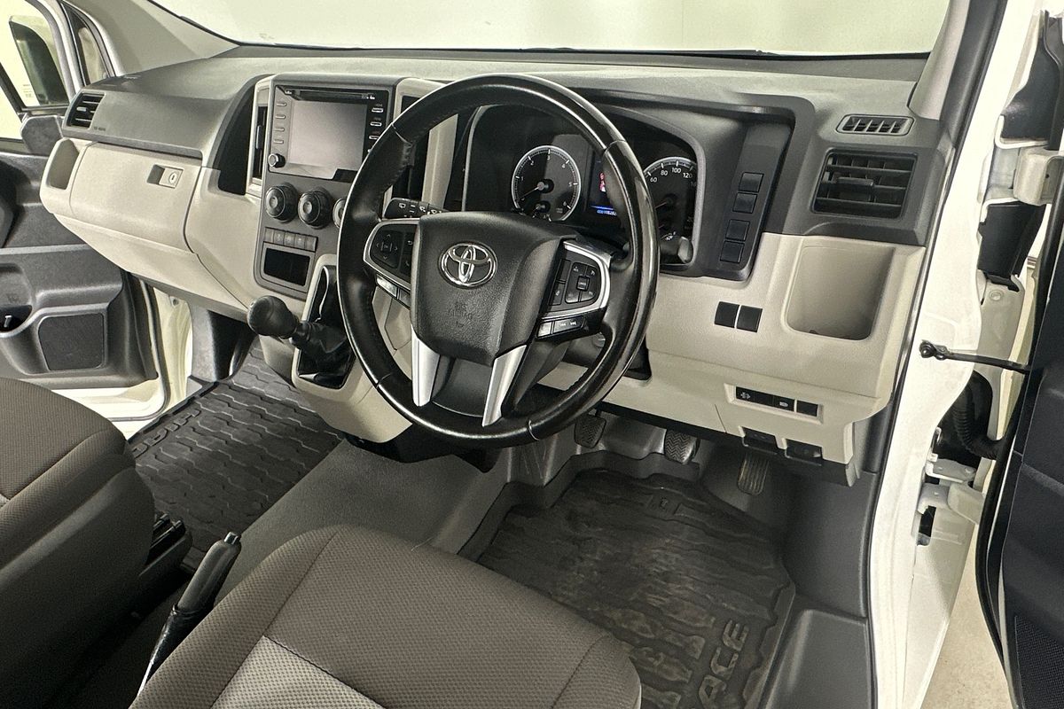 2019 Toyota HIACE LWB GDH300R LWB