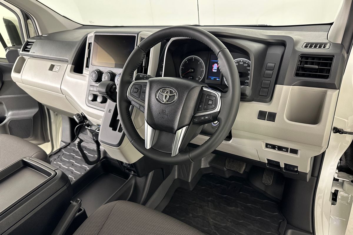 2025 Toyota Hiace SLWB COMMUTER (12 SEATS) GDH322R
