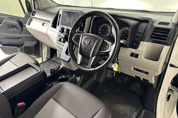 2024 Toyota Hiace SLWB COMMUTER (12 SEATS) GDH322R