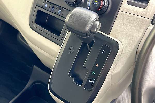 2023 Toyota HIACE LWB GDH300R LWB