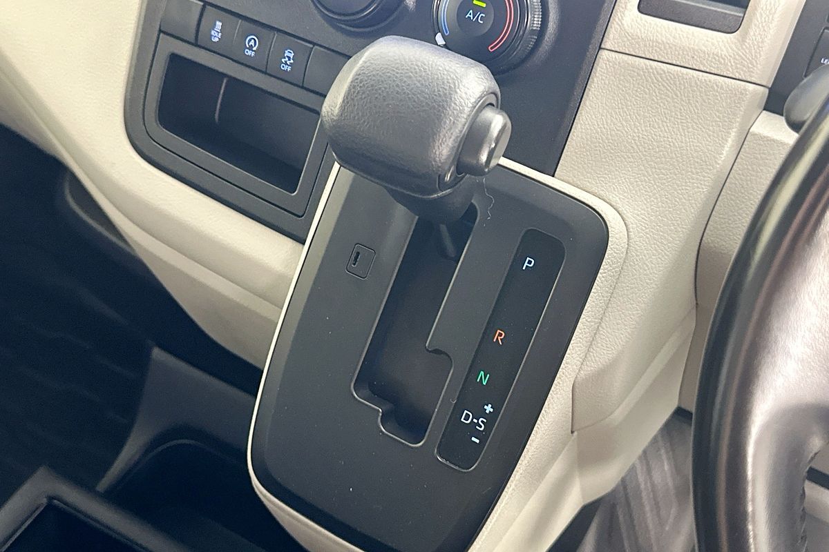 2020 Toyota Hiace LWB GDH300R