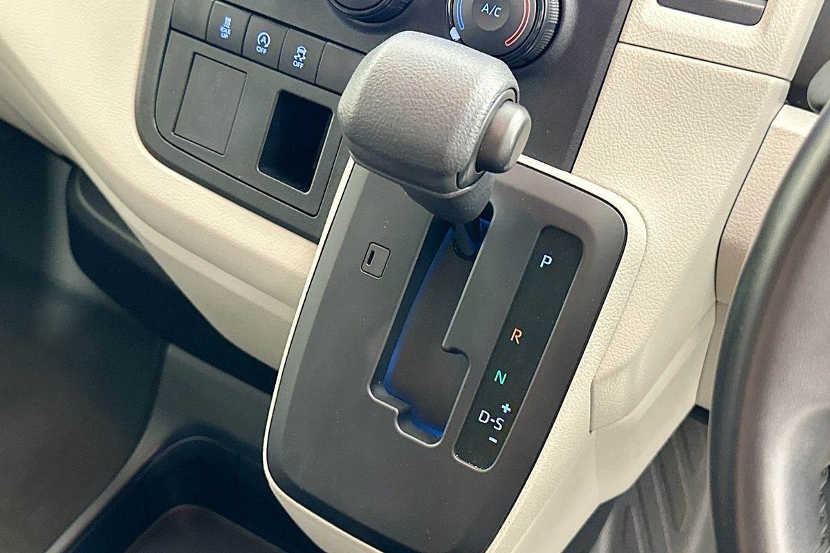 2021 Toyota HIACE LWB (5 SEATS) GDH300R LWB