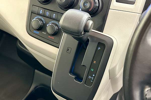2019 Toyota Hiace COMMUTER (12 SEATS) GDH322R