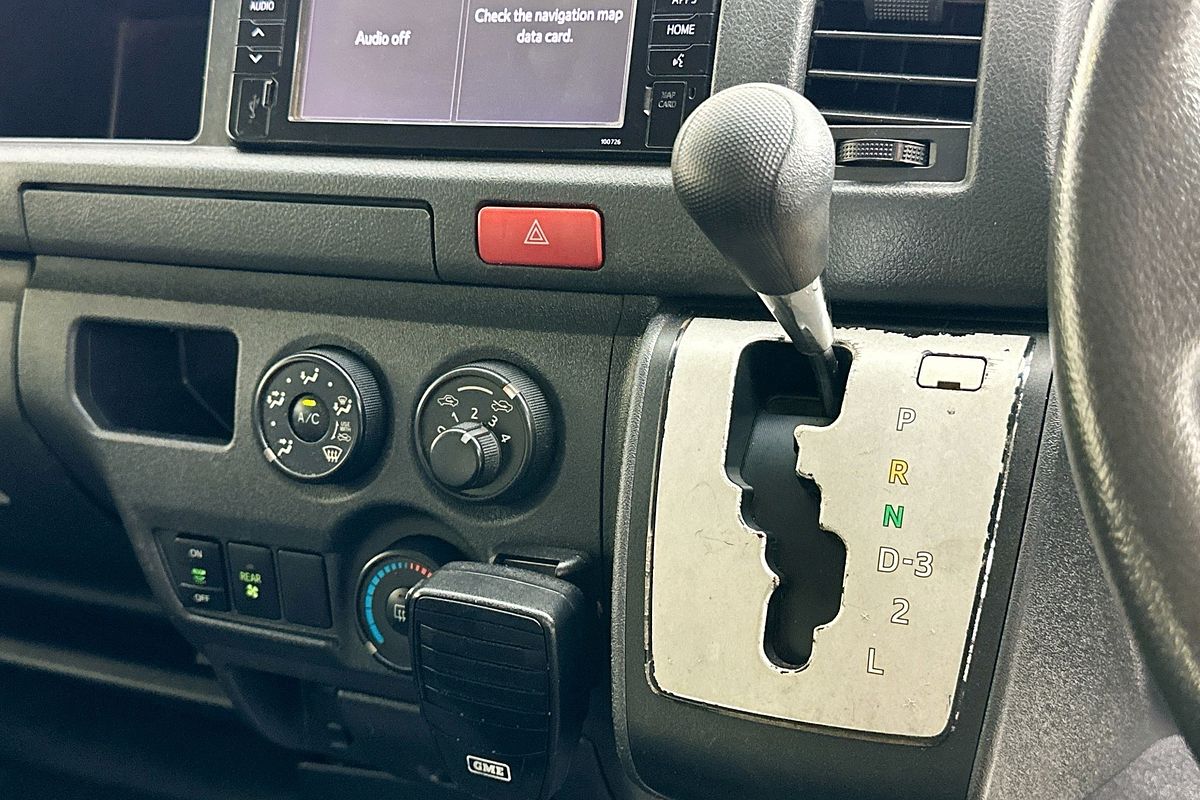 2018 Toyota HIACE COMMUTER KDH223R MY16 ELWB High Roof