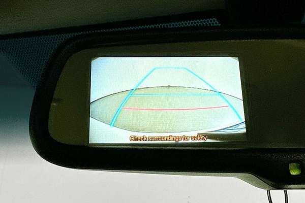 2017 Toyota Hiace COMMUTER (12 SEATS) KDH223R MY16