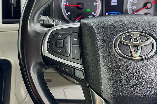 2021 Toyota Hiace Commuter GDH322R