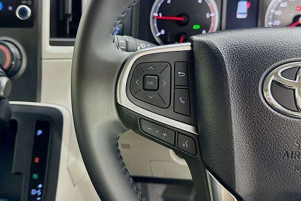 2025 Toyota Hiace SLWB COMMUTER (12 SEATS) GDH322R