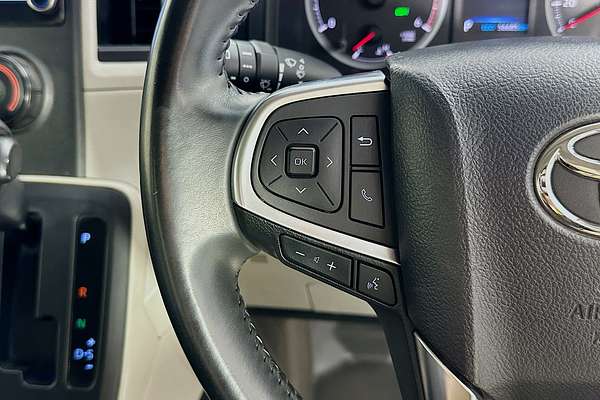2022 Toyota Hiace Commuter GDH322R