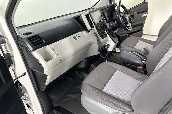 2021 Toyota HIACE SLWB COMMUTER (12 SEATS) GDH322R