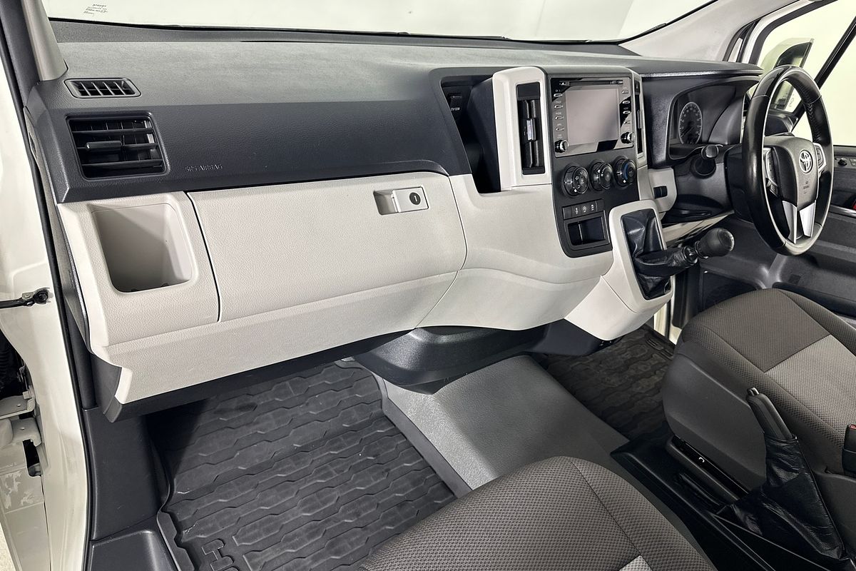 2019 Toyota HIACE LWB GDH300R LWB