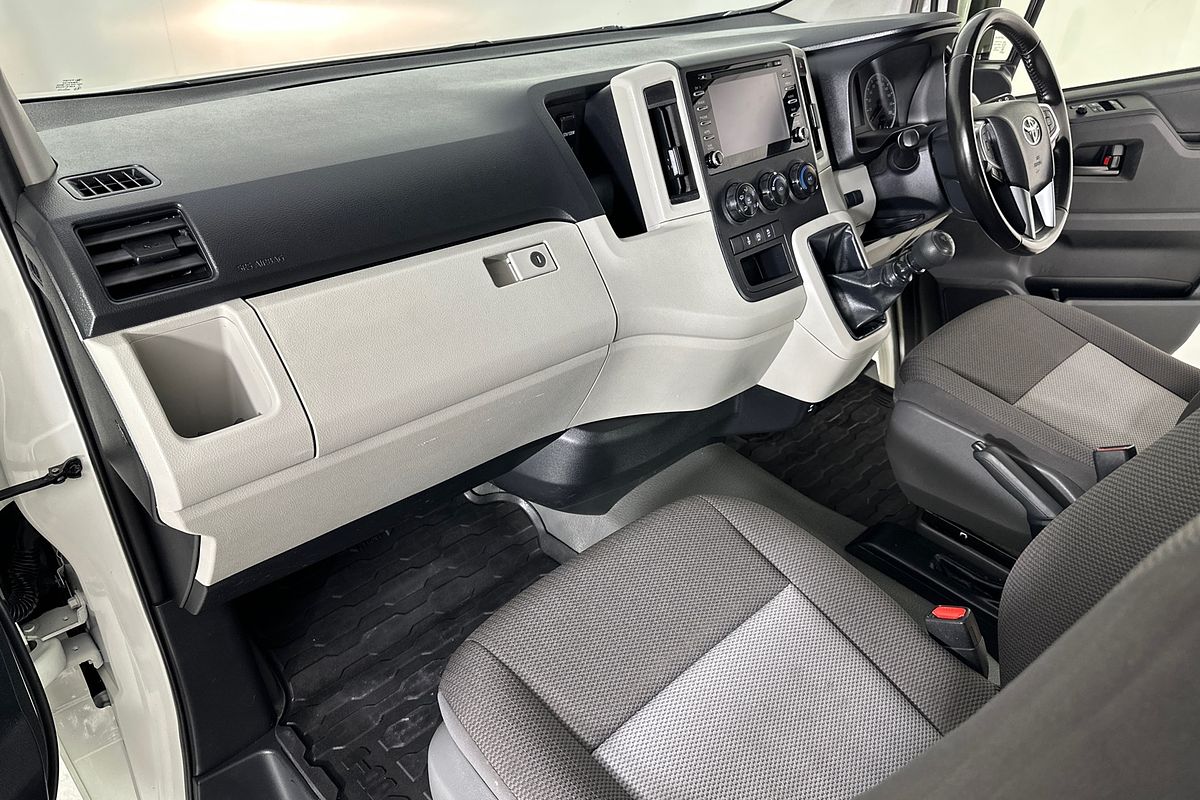 2019 Toyota HIACE LWB GDH300R LWB