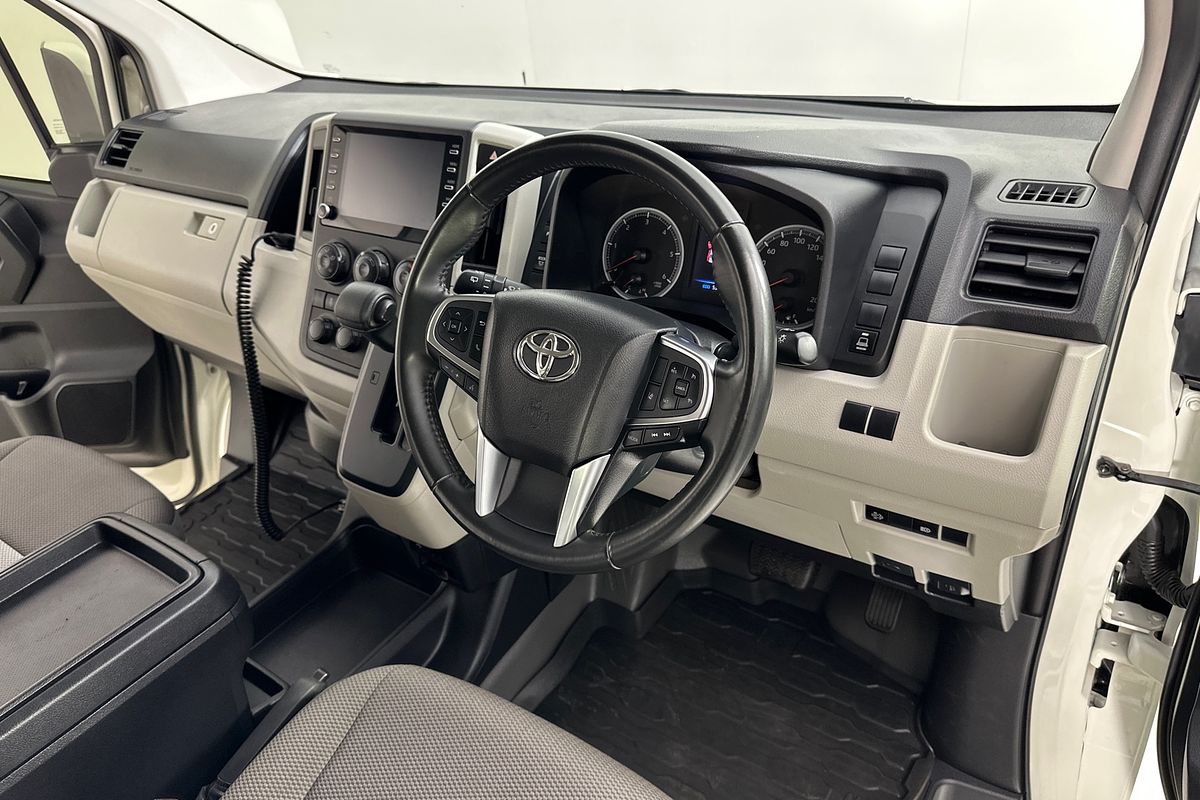 2023 Toyota Hiace SLWB COMMUTER (12 SEATS) GDH322R