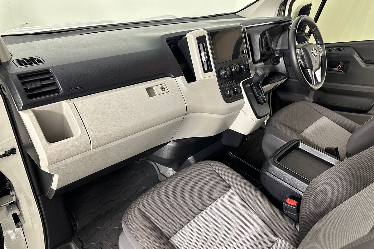 2024 Toyota Hiace SLWB COMMUTER (12 SEATS) GDH322R