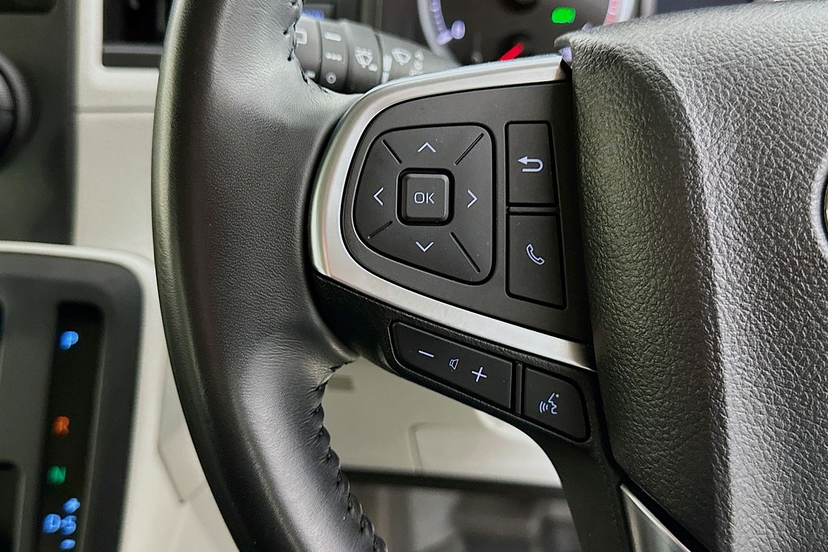 2022 Toyota Hiace SLWB COMMUTER (12 SEATS) GDH322R