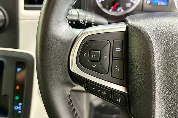 2022 Toyota Hiace SLWB COMMUTER (12 SEATS) GDH322R