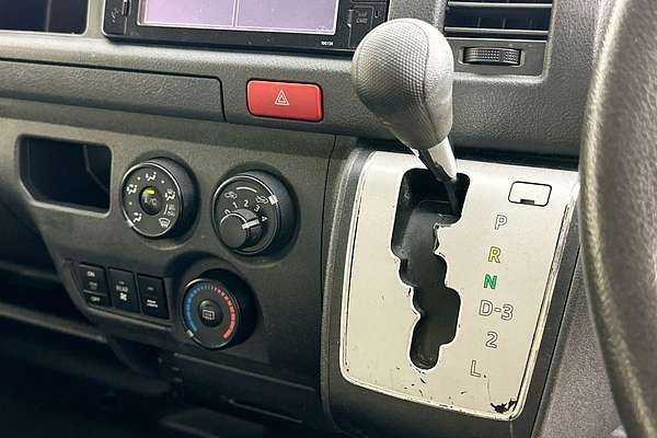 2017 Toyota Hiace COMMUTER (12 SEATS) KDH223R MY16