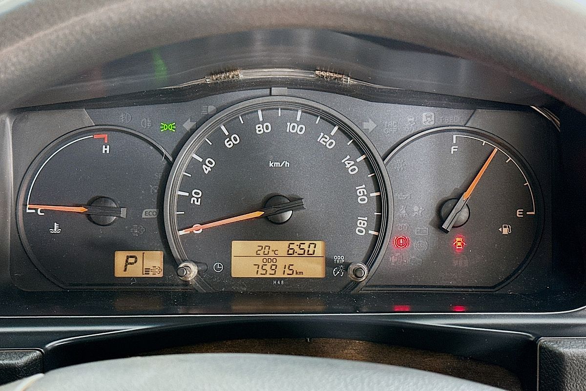 2019 Toyota HIACE COMMUTER (12 SEATS) KDH223R MY16