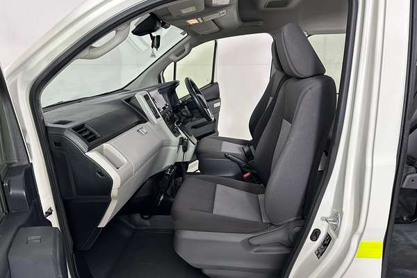 2021 Toyota HIACE SLWB COMMUTER (12 SEATS) GDH322R